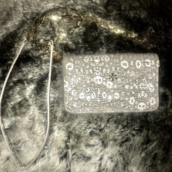 RARE Tory Burch Snakeskin Mini Crossbody Bag - Picture 4 of 8